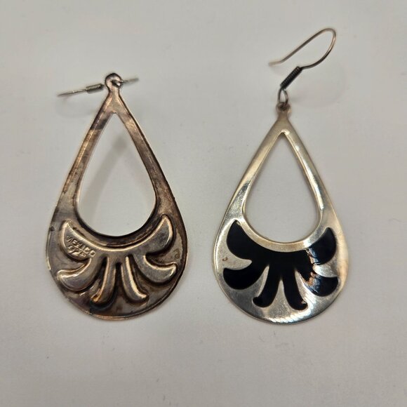 Vintage Taxco Mexican Sterling Silver & Black Enamel Teardrop Earrings - Picture 3 of 4